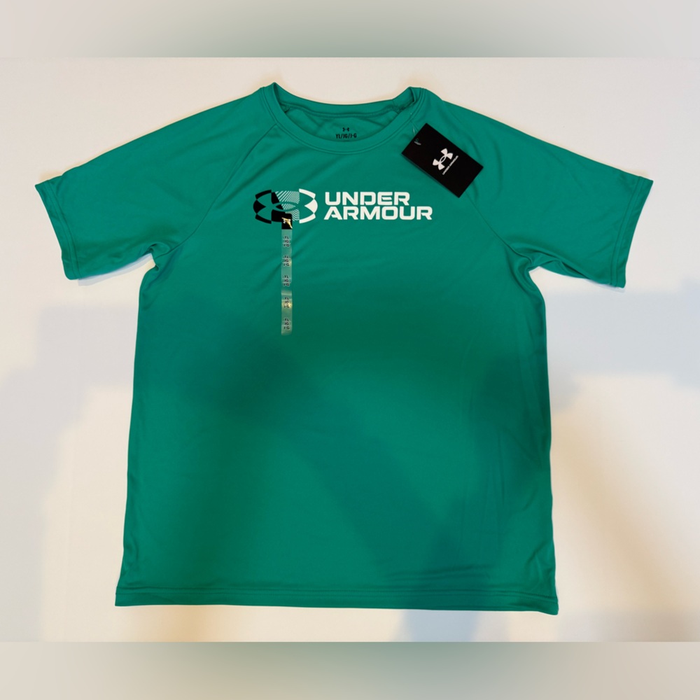 NWT. Green Boys Under Armour Performance Shirt Size L